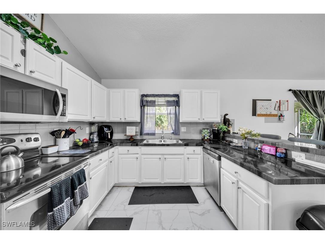 2071 20th Avenue NE Naples FL 34120 225068723 image14