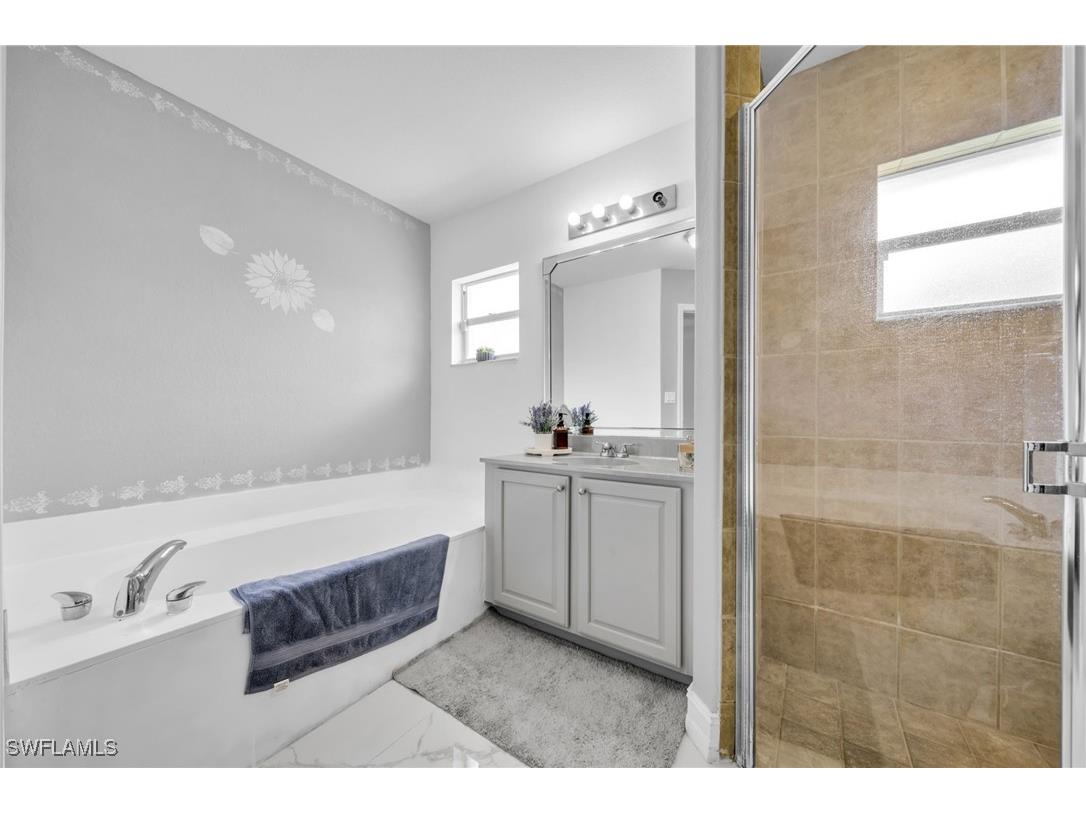 2071 20th Avenue NE Naples FL 34120 225068723 image26