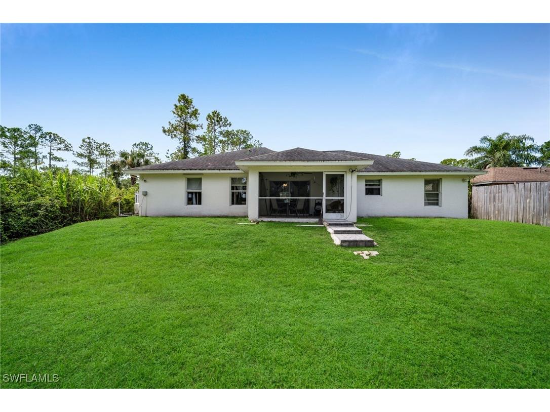 2071 20th Avenue NE Naples FL 34120 225068723 image4