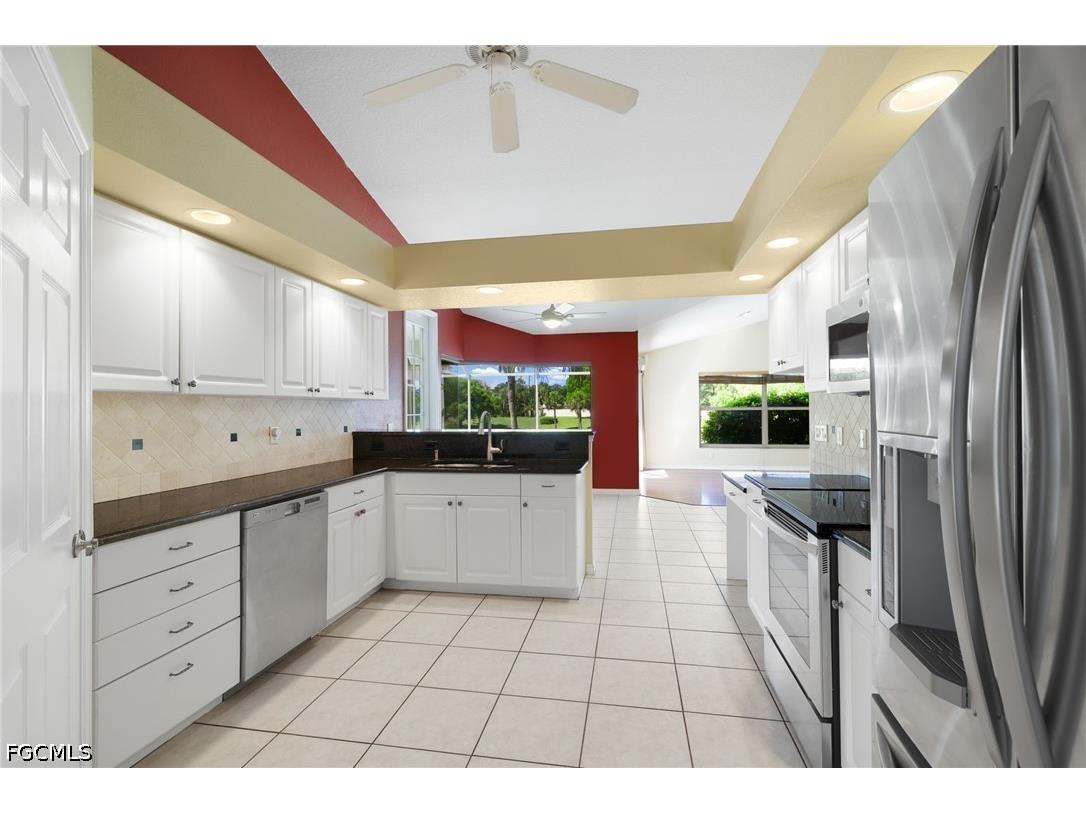 20710 Groveline Court Estero FL 33928 2026023876 image10