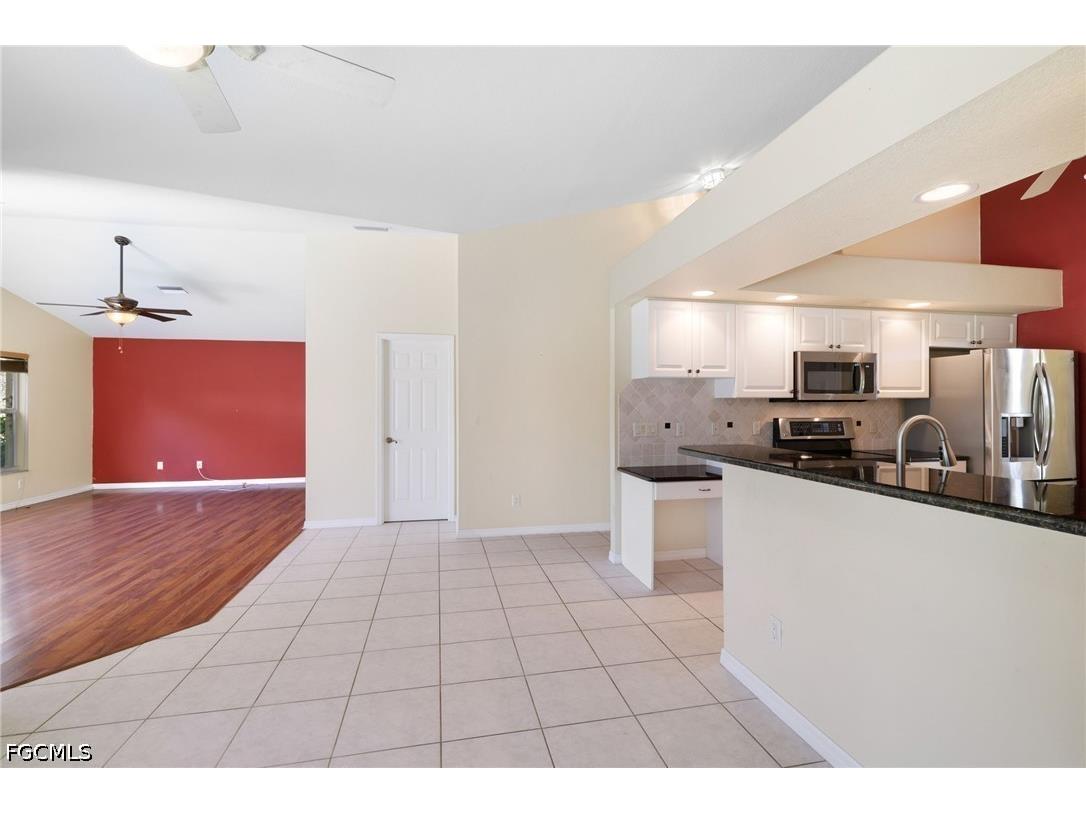20710 Groveline Court Estero FL 33928 2026023876 image16