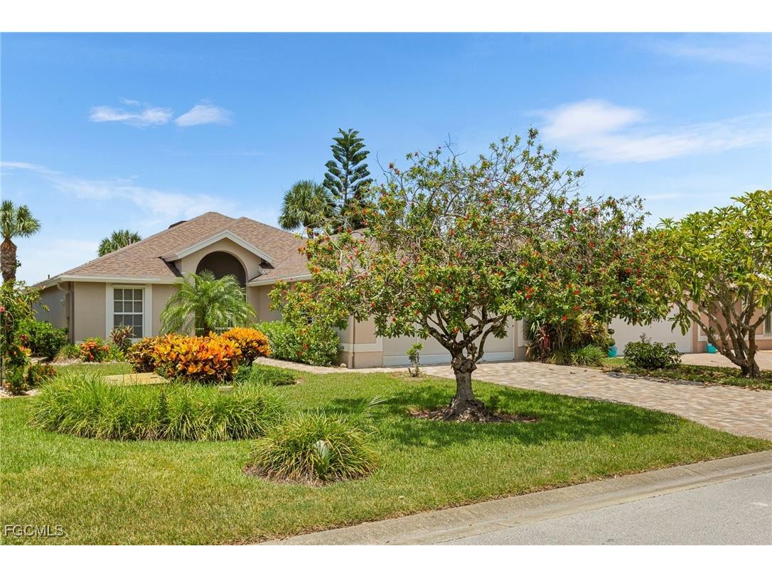 20710 Persimmon Place Estero FL 33928 2025003773 image1