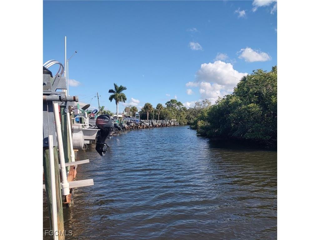 20711 Port Drive Estero FL 33928 2025025187 image3