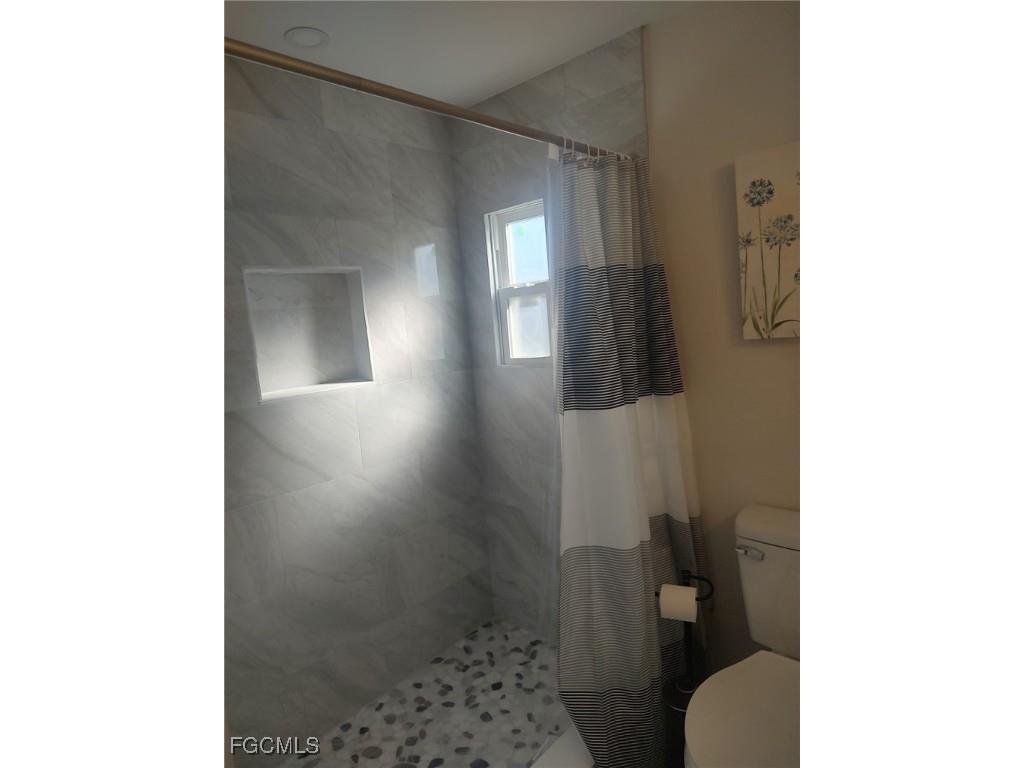 20711 Port Drive Estero FL 33928 2025025187 image9