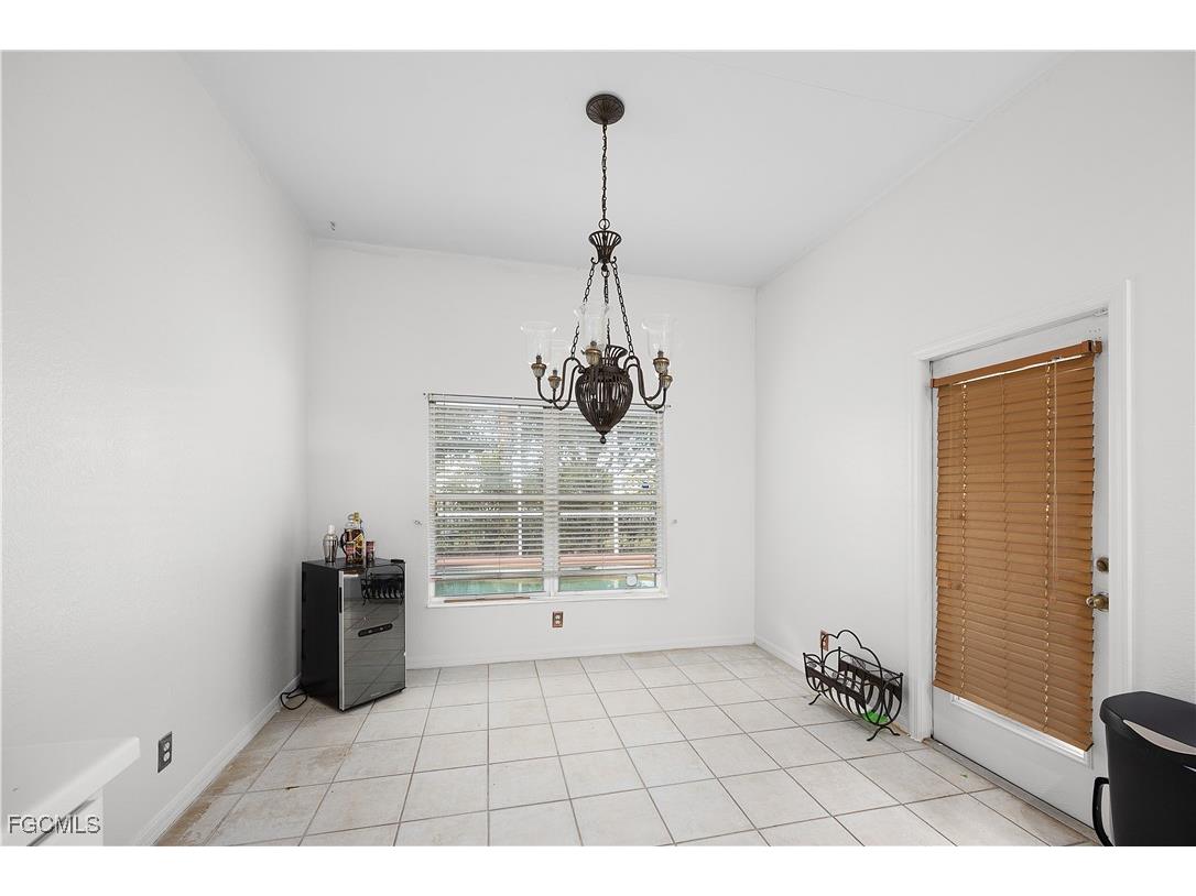 2073 Cape Heather Circle Cape Coral FL 33991 2025016571 image13