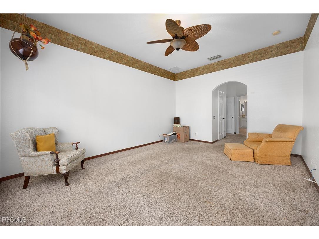 2073 Cape Heather Circle Cape Coral FL 33991 2025016571 image19