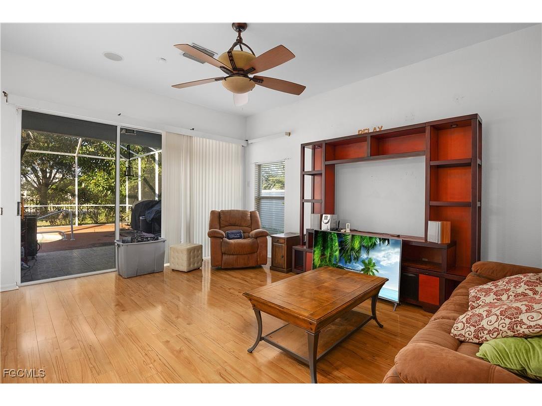 2073 Cape Heather Circle Cape Coral FL 33991 2025016571 image29