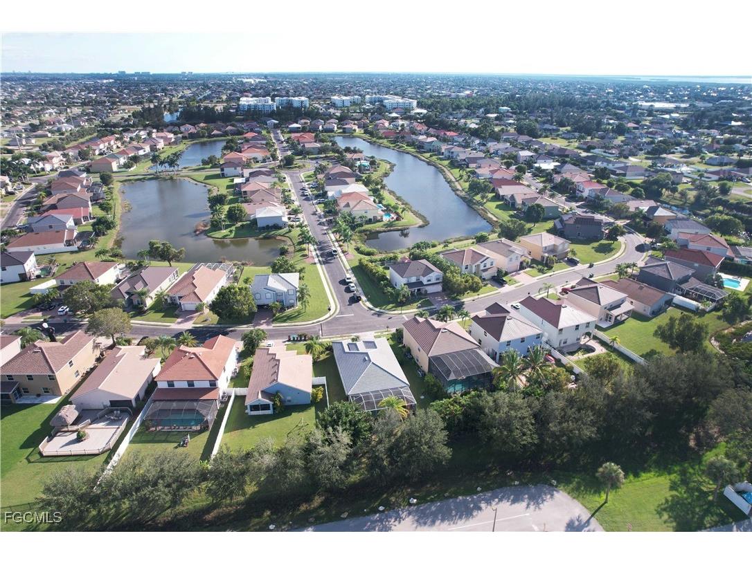 2073 Cape Heather Circle Cape Coral FL 33991 2025016571 image37