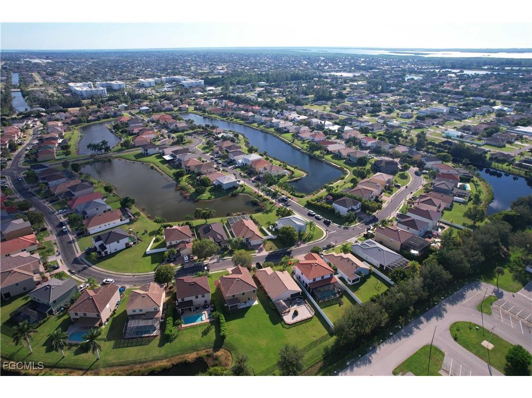 2073 Cape Heather Circle Cape Coral FL 33991 2025016571 image41