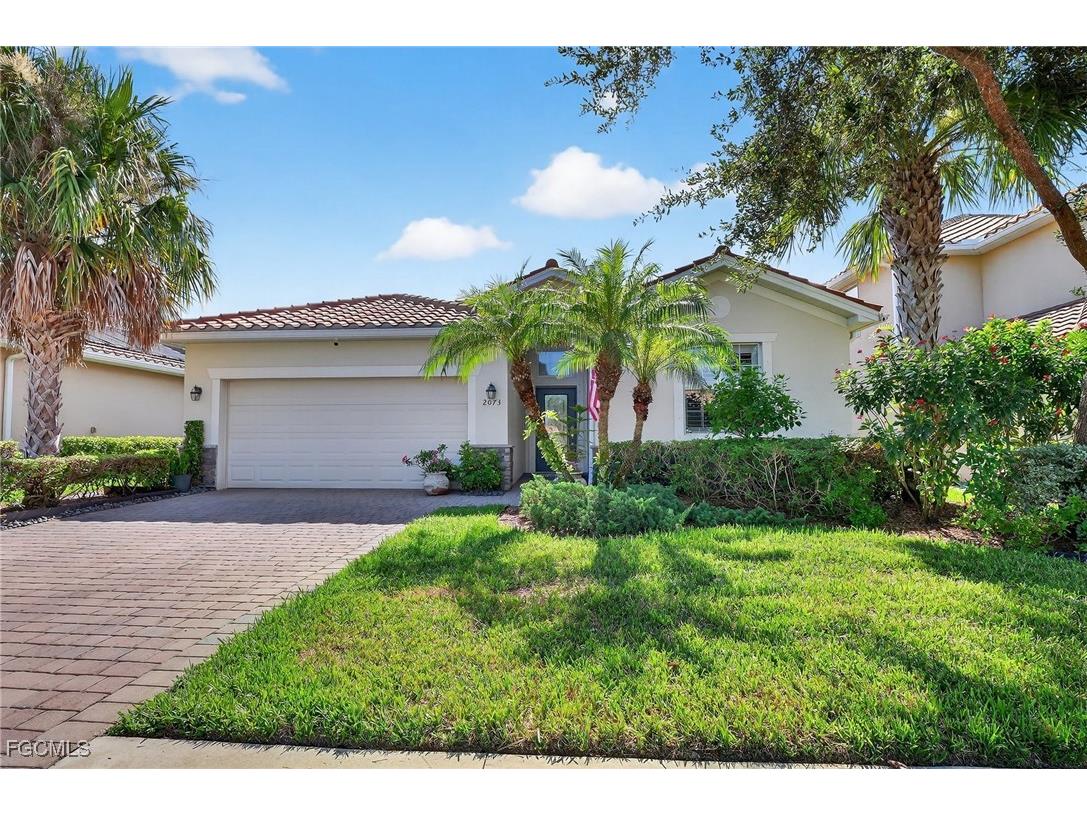 2073 Fairmont Lane Naples FL 34120 2025003793 image1