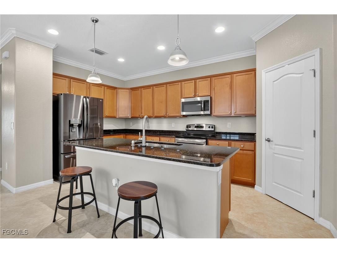 2073 Fairmont Lane Naples FL 34120 2025003793 image13