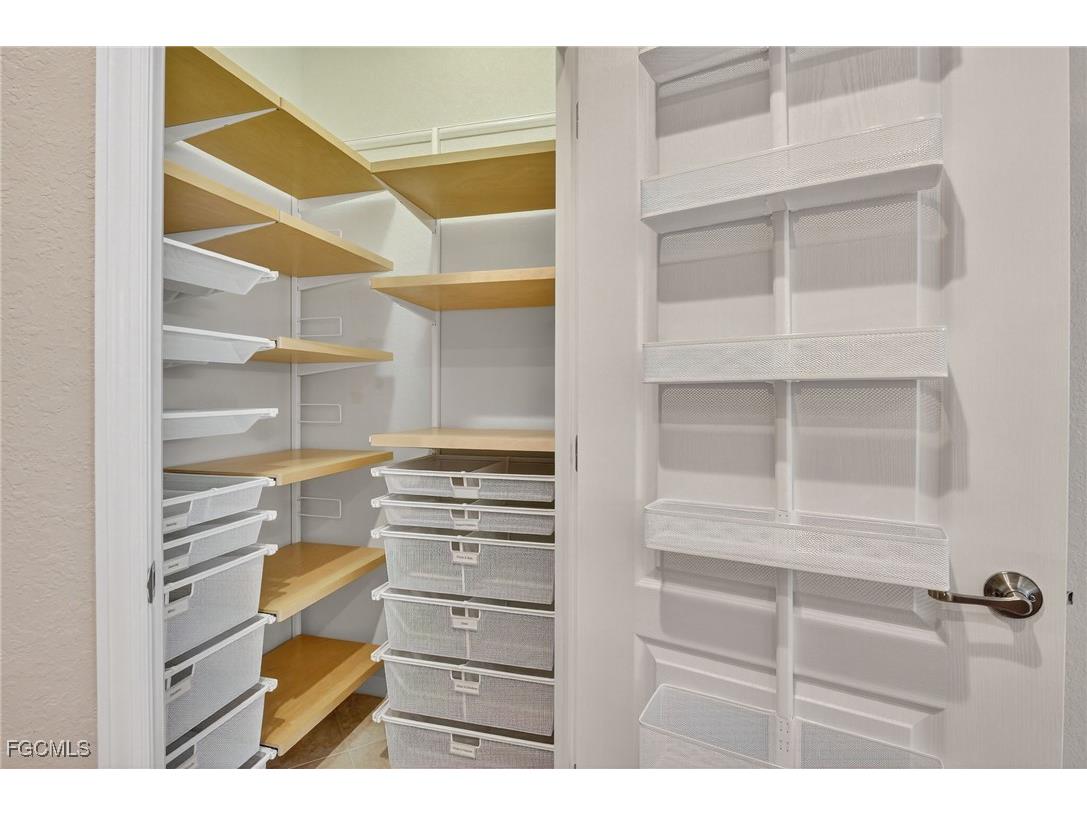 2073 Fairmont Lane Naples FL 34120 2025003793 image15