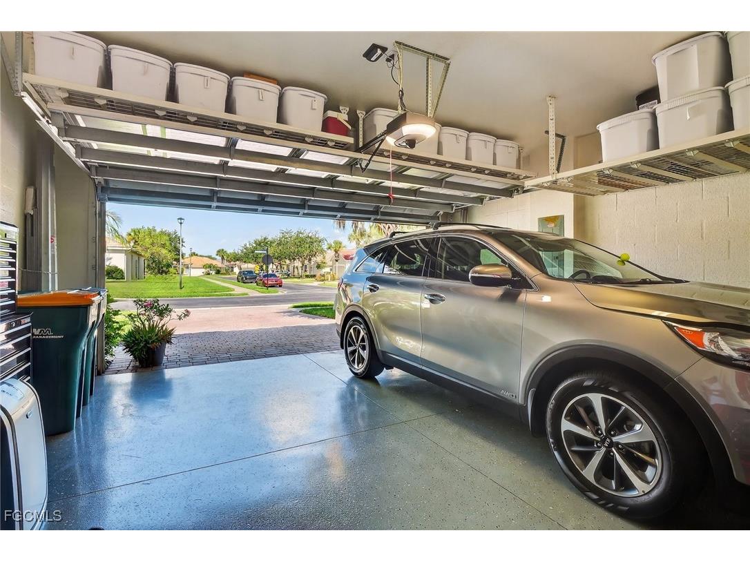 2073 Fairmont Lane Naples FL 34120 2025003793 image34