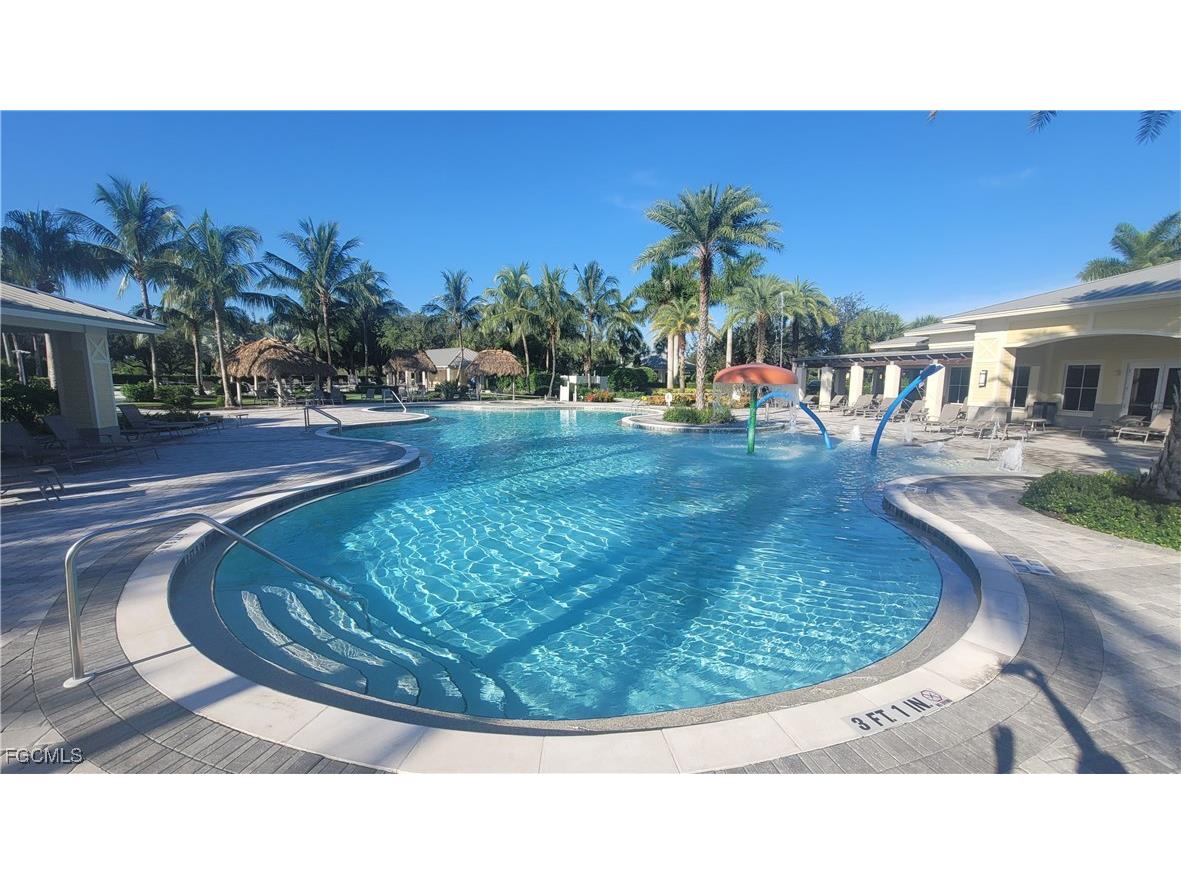 2073 Fairmont Lane Naples FL 34120 2025003793 image42