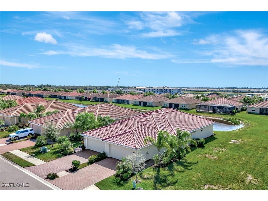 2074 Tamarron Lane Naples FL 34120 225077036 image1