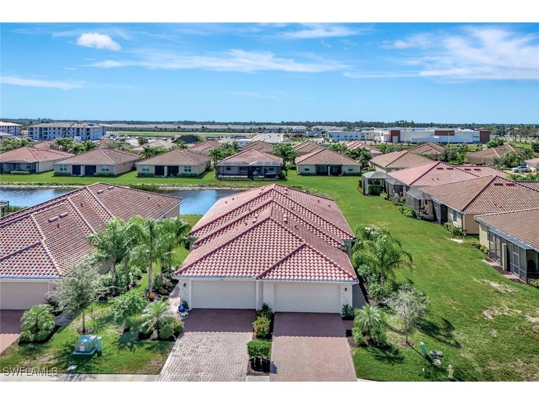 2074 Tamarron Lane Naples FL 34120 225077036 image2