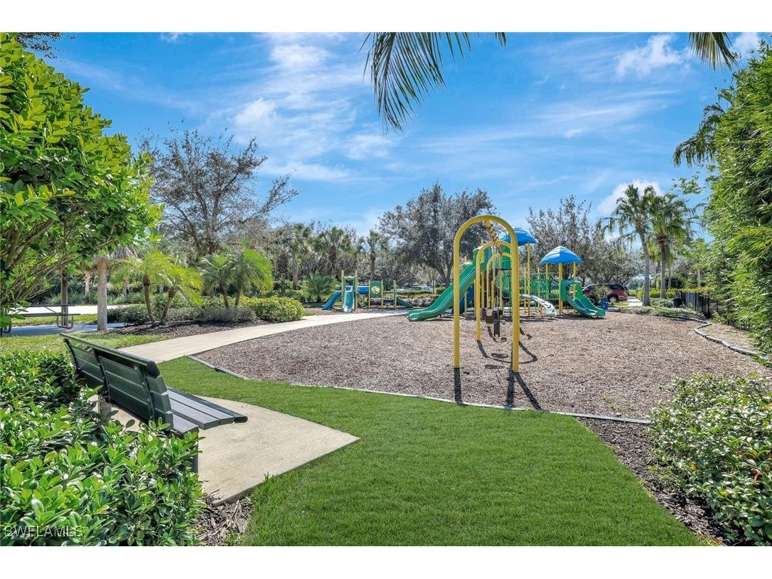 2074 Tamarron Lane Naples FL 34120 225077036 image28