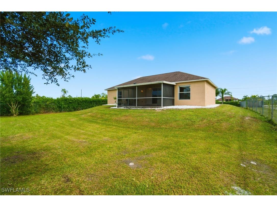 2075 Desoto Boulevard N Naples FL 34120 225078070 image31