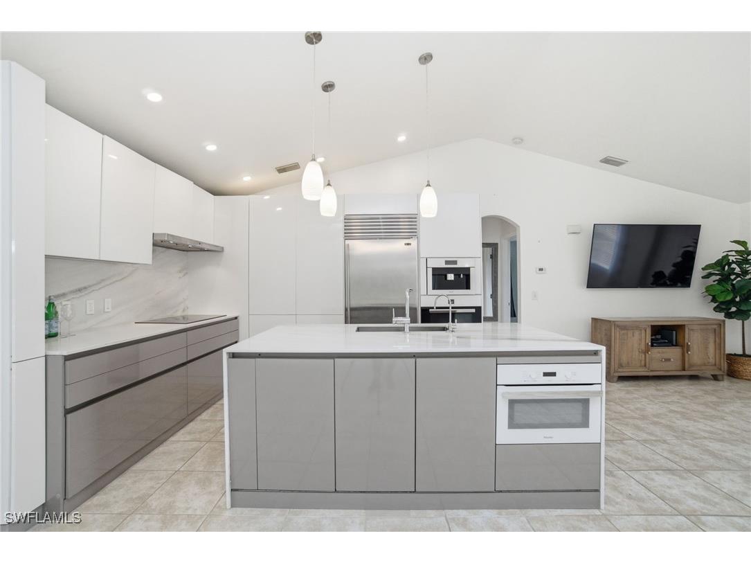 2075 Desoto Boulevard N Naples FL 34120 225078070 image5