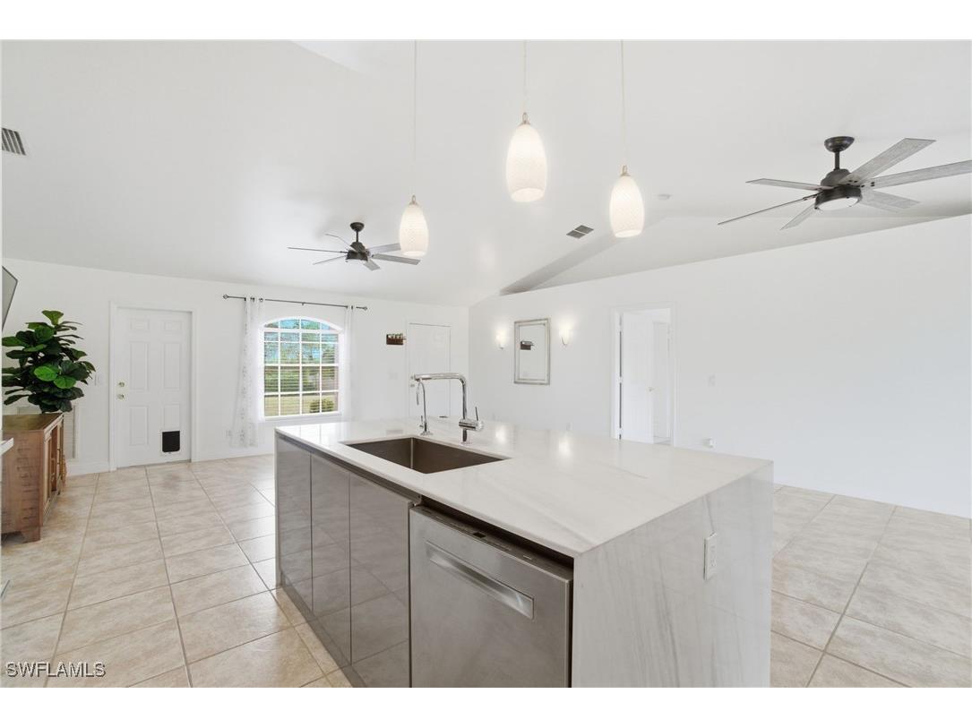 2075 Desoto Boulevard N Naples FL 34120 225078070 image9