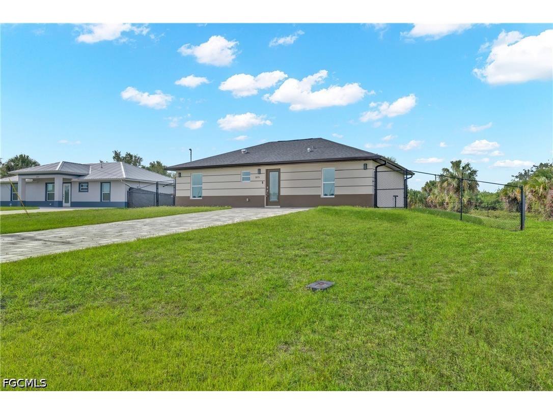 2075 Detroit Drive Labelle FL 33935 2026023520 image6