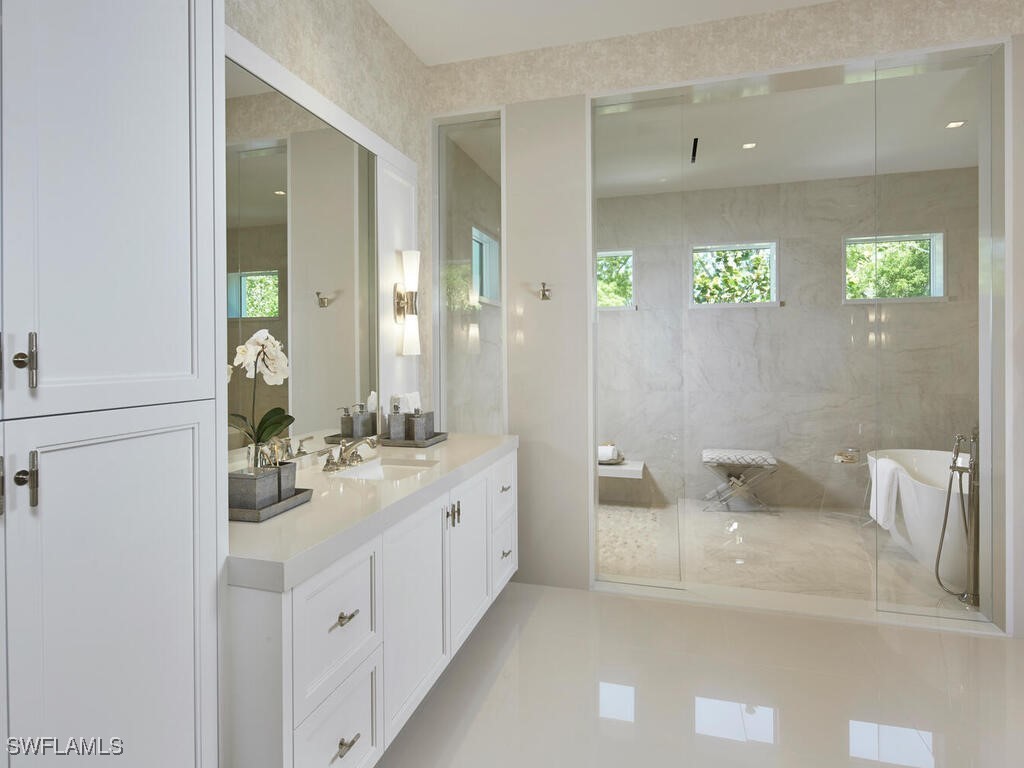 2075 Gordon Drive E Naples FL 34102 225020365 image20