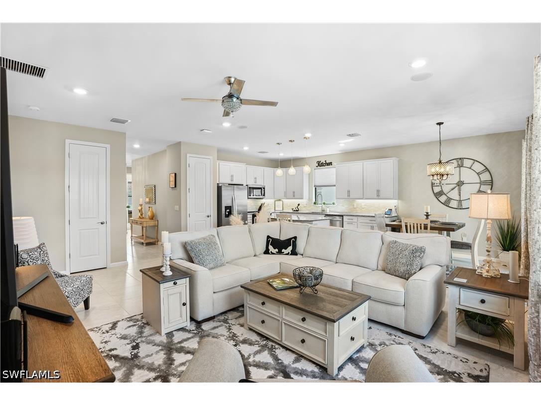 2077 Hamlin Street Naples FL 34120 226018275 image4