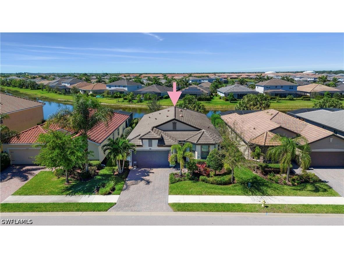 2077 Hamlin Street Naples FL 34120 226018582 image1