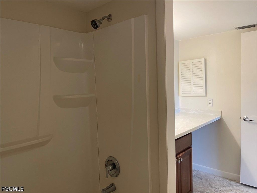 2079 Barkeley Lane #19 Fort Myers FL 33907 2026021558 image16