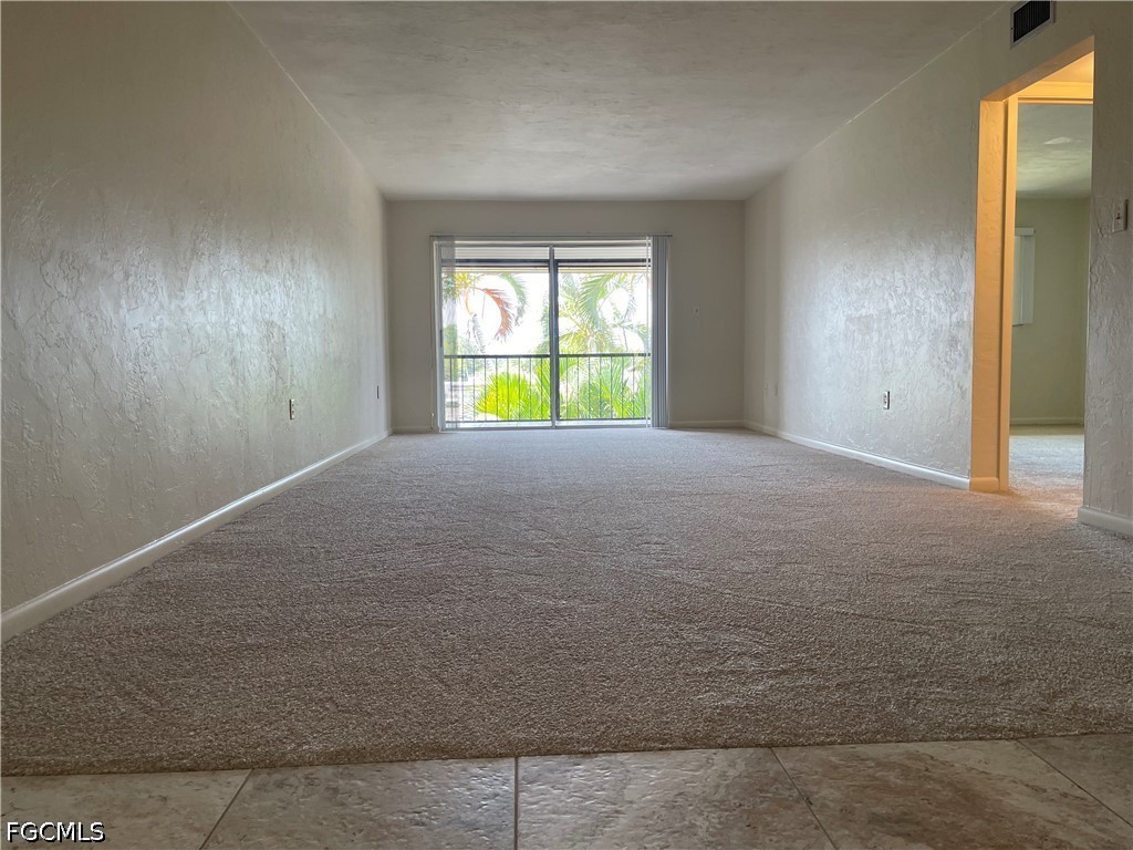 2079 Barkeley Lane #19 Fort Myers FL 33907 2026021558 image5