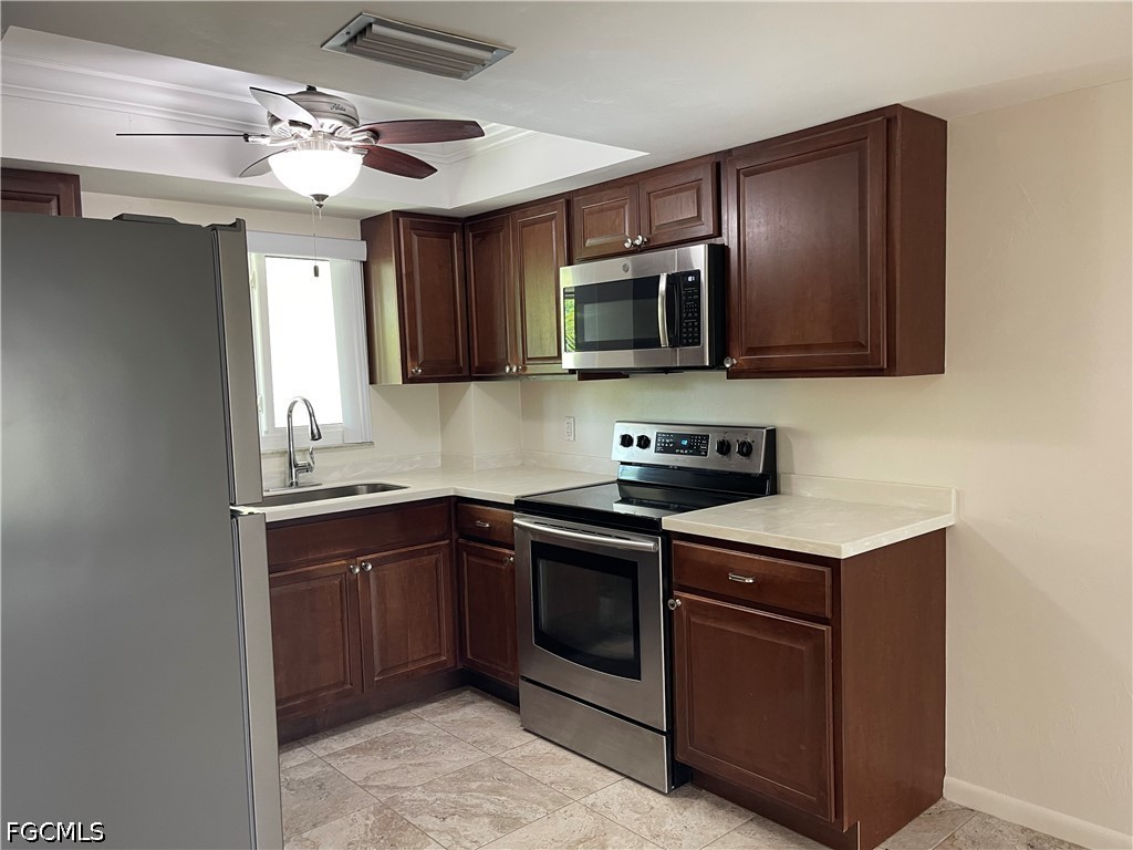 2079 Barkeley Lane #19 Fort Myers FL 33907 2026021558 image8
