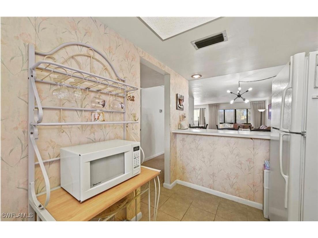 2079 Barkeley Lane #6 Fort Myers FL 33907 225082815 image5