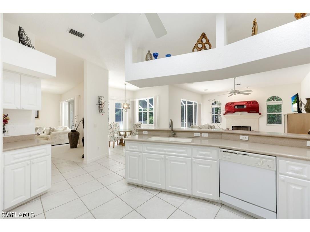 2079 Imperial Circle Naples FL 34110 226015353 image10