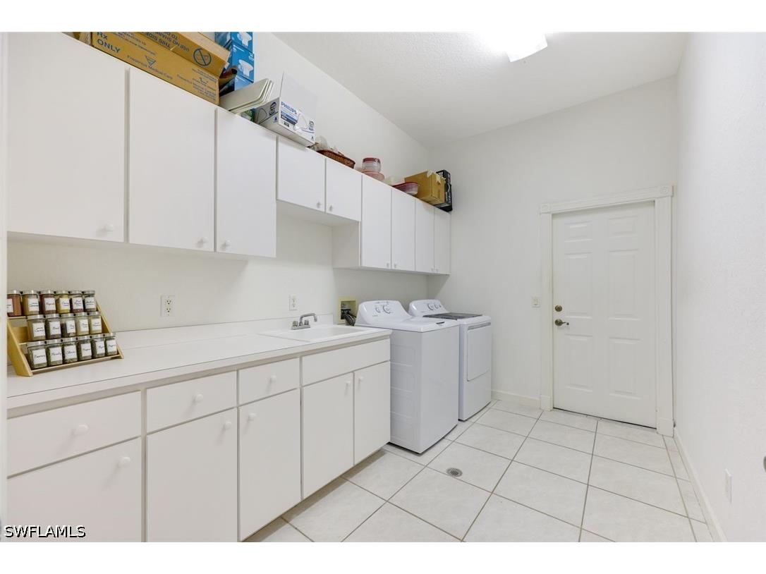2079 Imperial Circle Naples FL 34110 226015353 image21