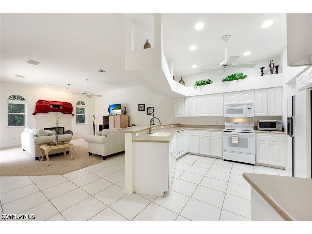 2079 Imperial Circle Naples FL 34110 226015353 image3