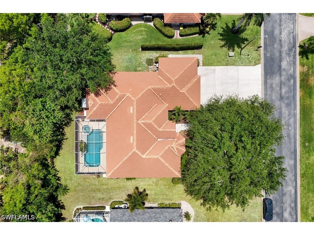 2079 Imperial Circle Naples FL 34110 226015353 image32