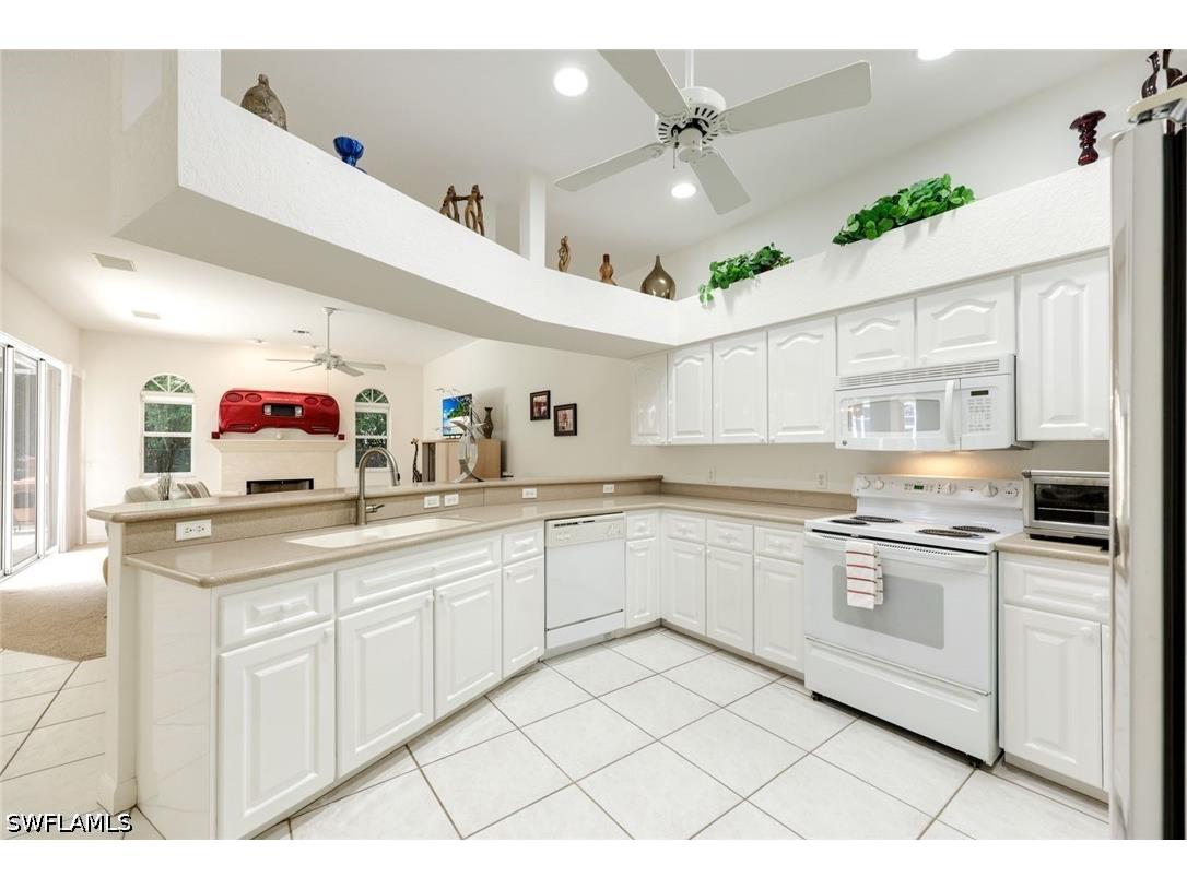 2079 Imperial Circle Naples FL 34110 226015353 image9