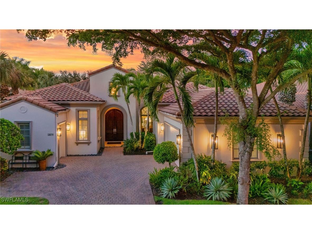 2079 Torino Way Naples FL 34105 225072339 image1