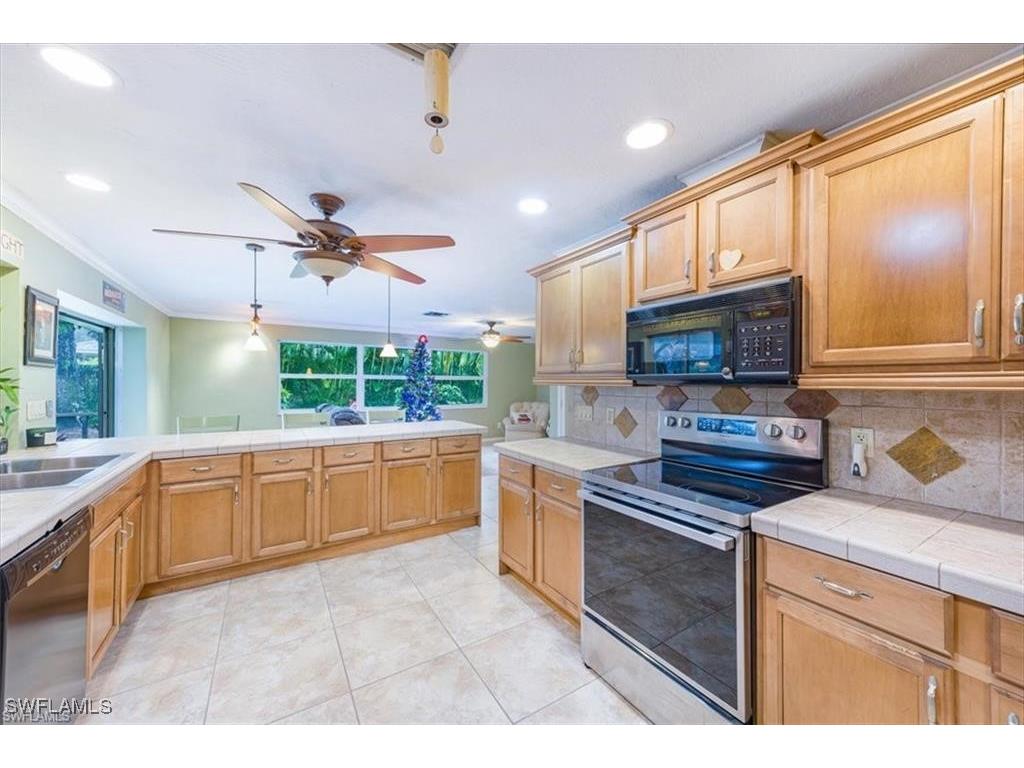 208 Baltusrol Drive Naples FL 34113 225084927 image18