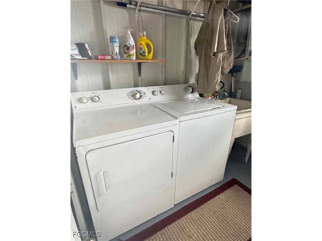 208 Brandywine Lane North Fort Myers FL 33917 2025019420 image13