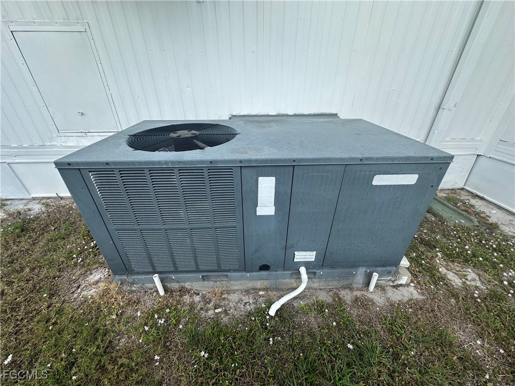 208 Brandywine Lane North Fort Myers FL 33917 2025019420 image14