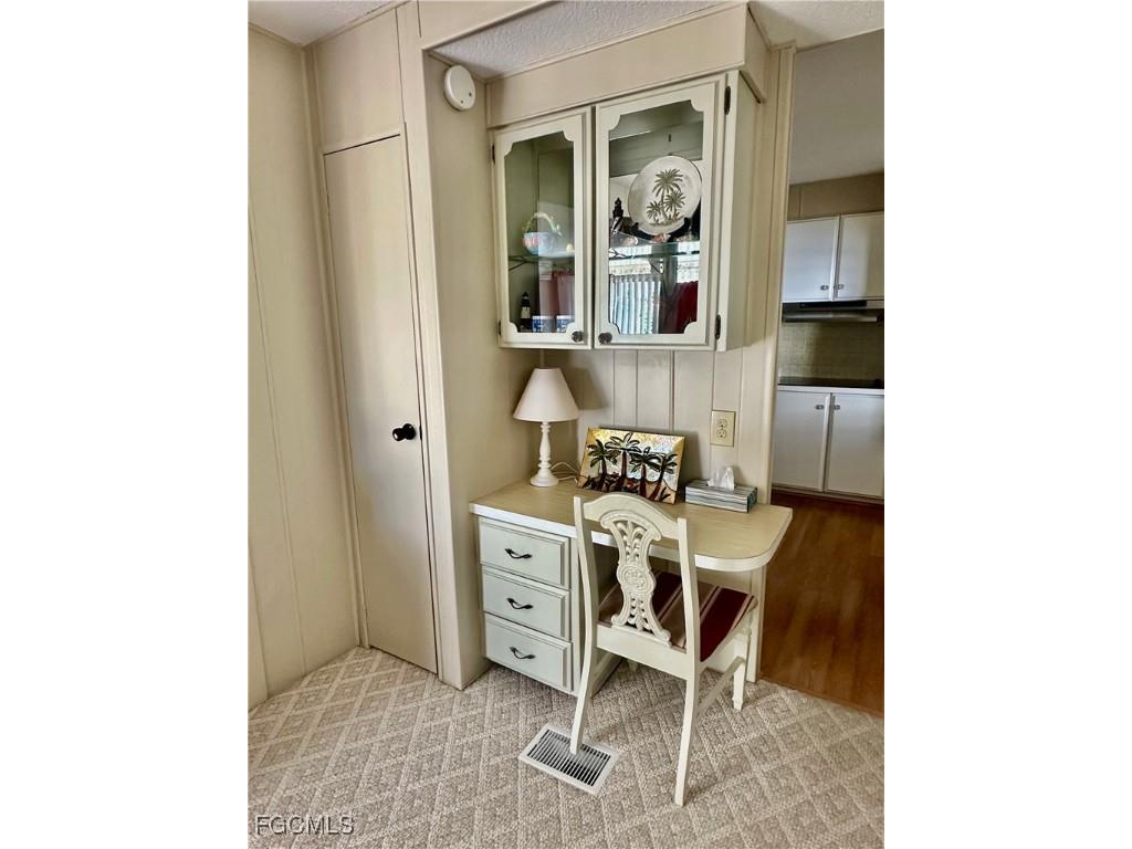 208 Brandywine Lane North Fort Myers FL 33917 2025019420 image6