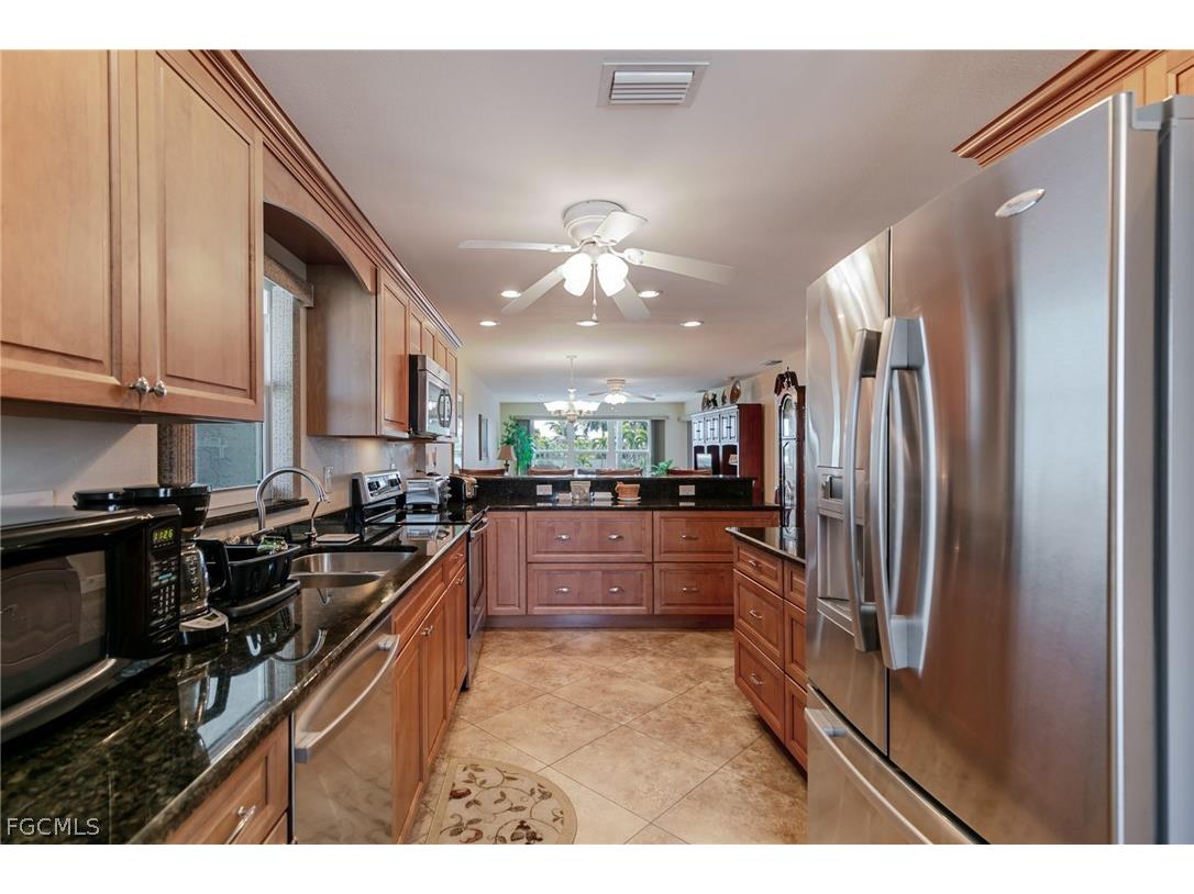 208 Cape Coral Parkway E #208 Cape Coral FL 33904 2026008247 image9