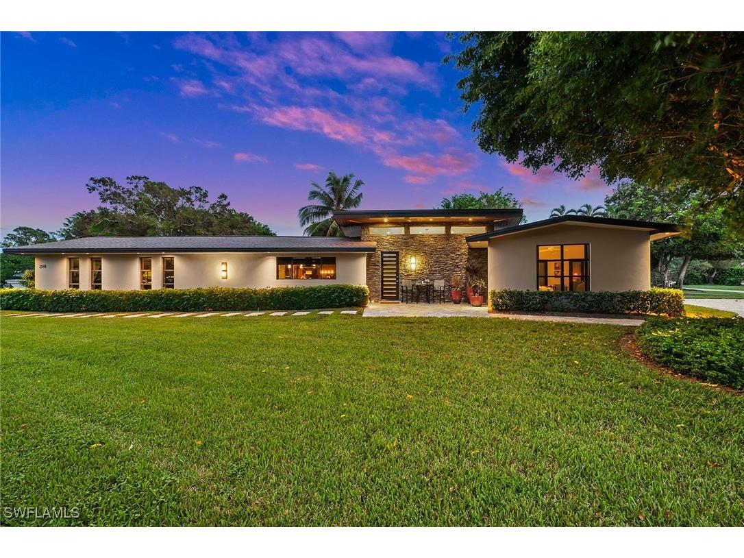 208 Cypress Way W Naples FL 34110 224097849 image1