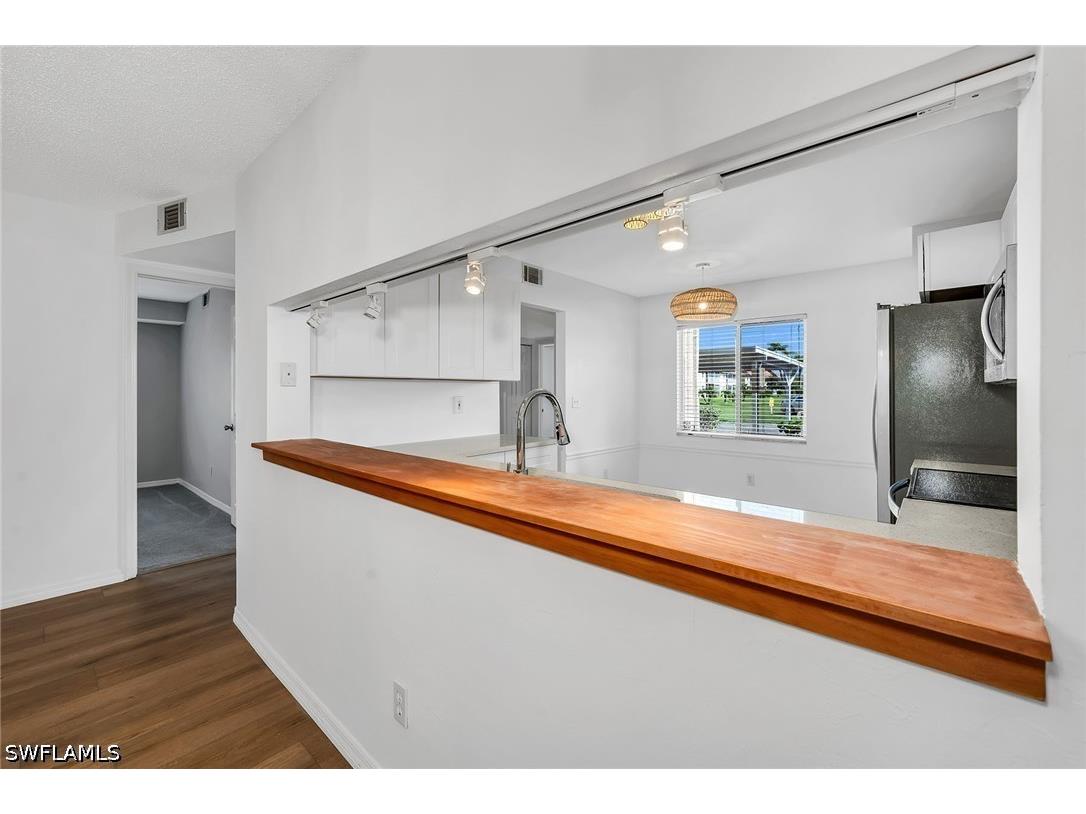 208 Furse Lakes Circle #D6 Naples FL 34104 226021283 image10