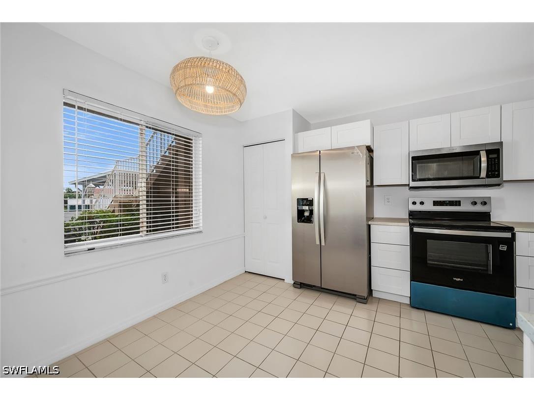 208 Furse Lakes Circle #D6 Naples FL 34104 226021283 image16