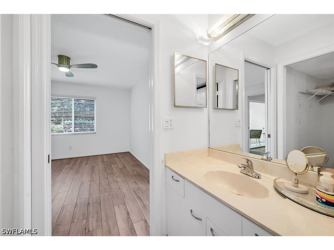 208 Furse Lakes Circle #D6 Naples FL 34104 226021283 image23