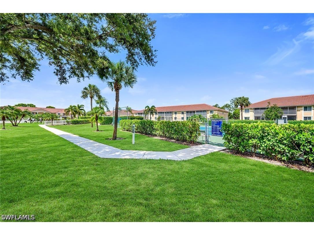 208 Furse Lakes Circle #D6 Naples FL 34104 226021283 image36