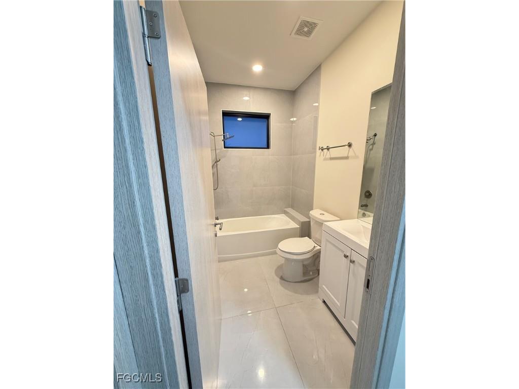 208 Grant Avenue Lehigh Acres FL 33936 2025005462 image10