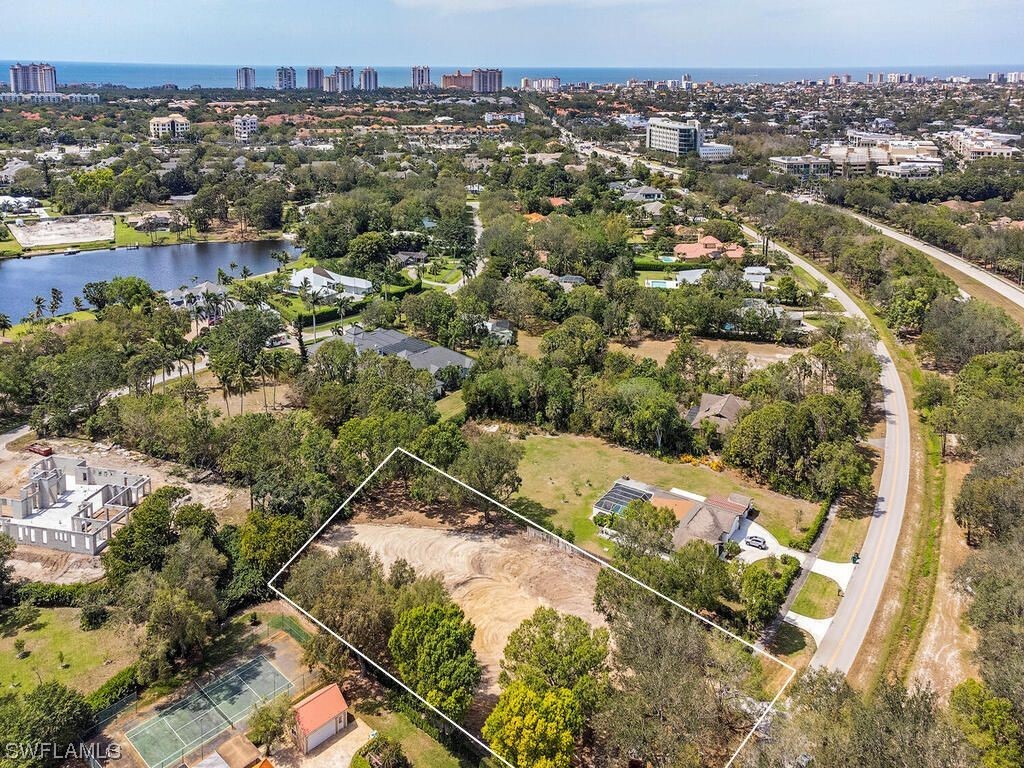208 Hickory Road Naples FL 34108 223040170 image1